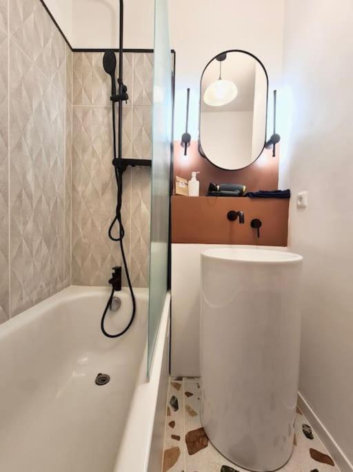 Charmant T2 Avec Balcon - Chaves Marsella Exterior foto